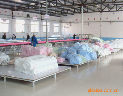 壽光市玉鵬紡織品 優(yōu)質夏涼被供應，精選被子、蠶絲被、羽絨被